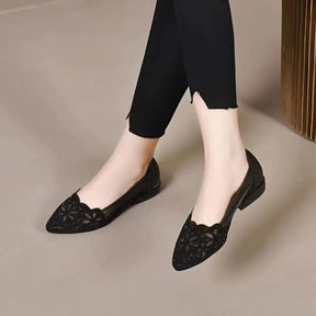 Sandália Eva™ com Strass e Renda / Seus Passos Com a Mais Pura Elegância e Sofisticação